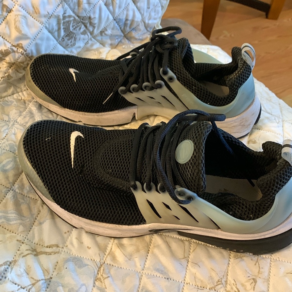 Mens Nikes size 12